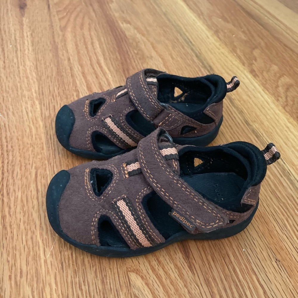 Pediped size 5 sandals